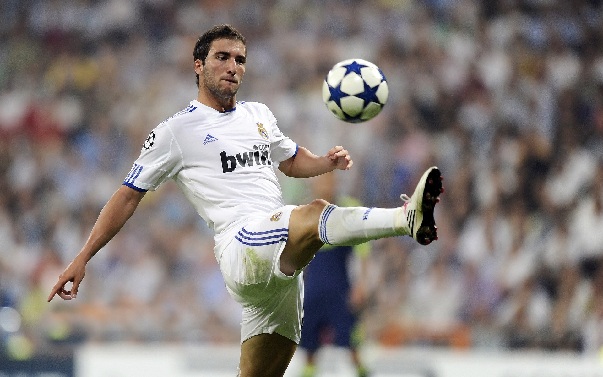 中国足球青训注重训练前集中式心态指导，中国足球青训将来的发展